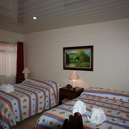 Hotel La Choza Inn Ла Фортуна Экстерьер фото